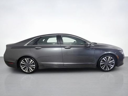 Used 2017 Lincoln MKZ Reserve w/ Climate Package FWD image 2