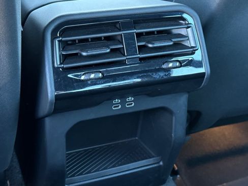 Used 2025 BMW 530i w/ M Sport Package image 14