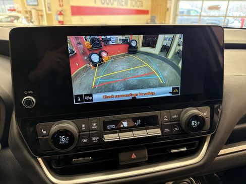 Certified 2024 Toyota Grand Highlander XLE image 43