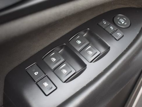 Used 2019 Cadillac Escalade ESV Platinum AWD/4WD image 31