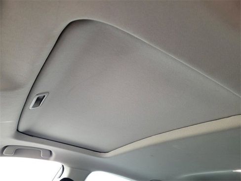 Used 2023 Honda Accord Touring image 12