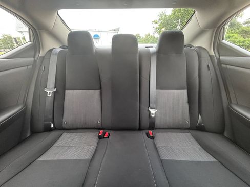 Used 2025 Nissan Sentra SV FWD image 35