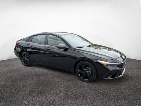 New 2026 Hyundai Elantra Sport FWD image 2