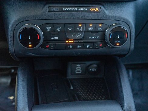 Used 2024 Ford Bronco Sport Badlands w/ Premium Package AWD/4WD image 23