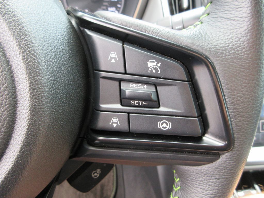 Used 2025 Subaru Outback Onyx Edition AWD/4WD image 27