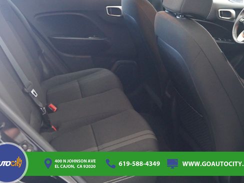 Used 2023 Hyundai Venue SEL w/ Cargo Package FWD image 13