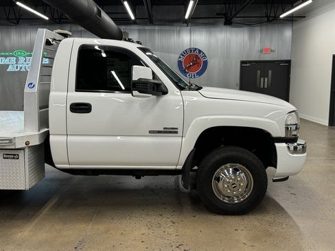 Used 2007 GMC Sierra 3500 SLE w/ Heavy-Duty Power Package AWD/4WD image 20