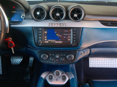 Used 2012 Ferrari FF image 17