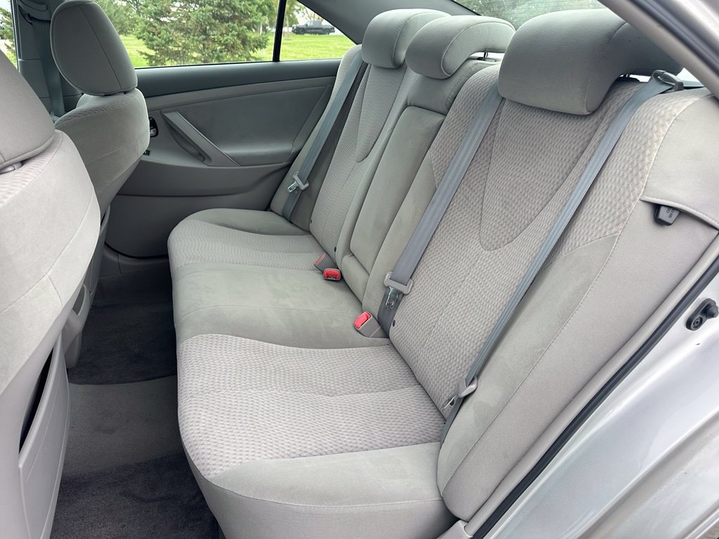 Used 2011 Toyota Camry LE w/ LE Extra-Value Pkg FWD image 13