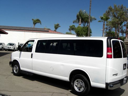 Used 2016 Chevrolet Express 3500 LT w/ LT Preferred Equipment Group image 11