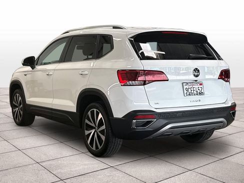 Used 2022 Volkswagen Taos SE FWD image 7