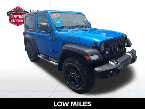 Used 2022 Jeep Wrangler Sport AWD/4WD image 7