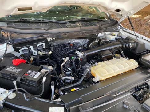 Used 2022 Ford F150 XL w/ Equipment Group 101A High RWD image 12