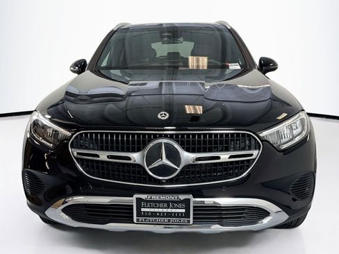 Used 2026 Mercedes-Benz GLC 300 image 2