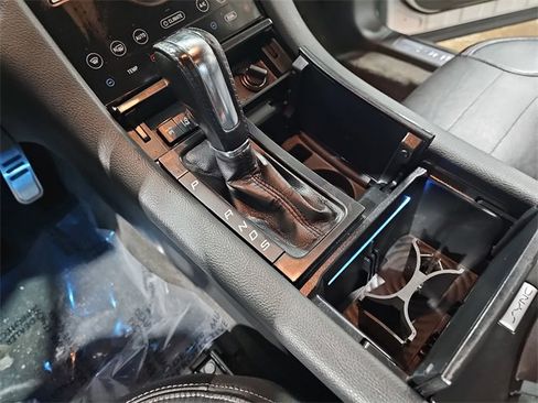 Used 2017 Ford Taurus SHO w/ Driver Assist Package image 21