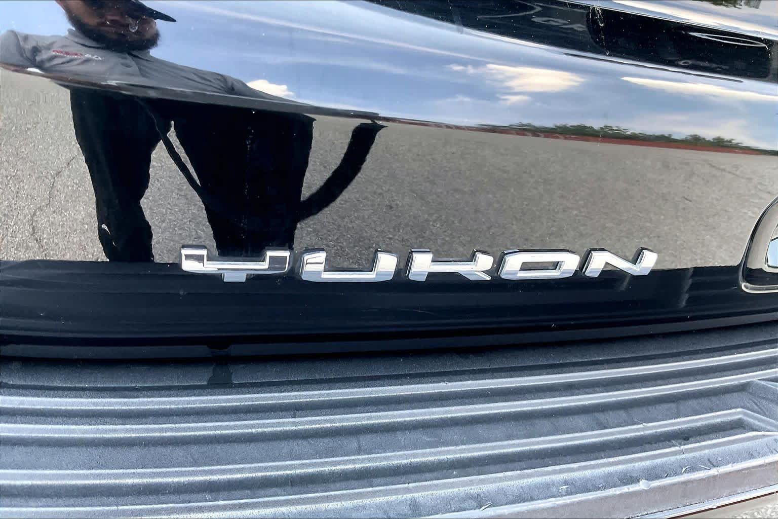 Used 2021 GMC Yukon Denali w/ Denali Ultimate Package AWD/4WD image 10