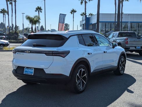 Used 2026 Chevrolet Equinox EV LT image 5