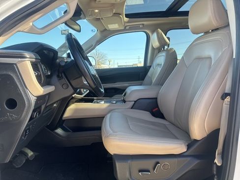 Used 2024 Ford Expedition Max Limited image 2