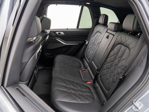 New 2026 BMW X5 xDrive50e w/ Executive Package image 17