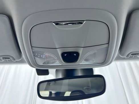 Used 2021 Jeep Cherokee Latitude Lux image 18