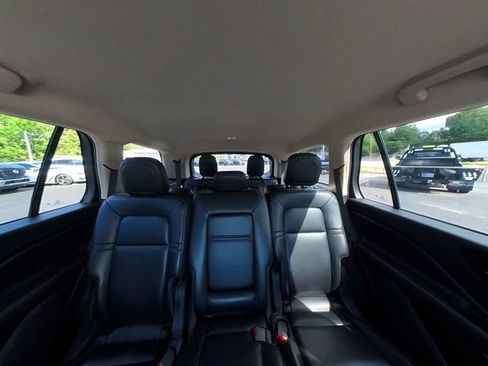 Used 2021 Lincoln Aviator AWD w/ Elements Package image 33