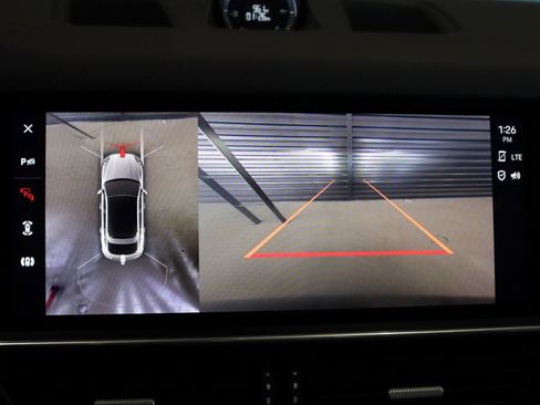 Certified 2023 Porsche Cayenne S image 19