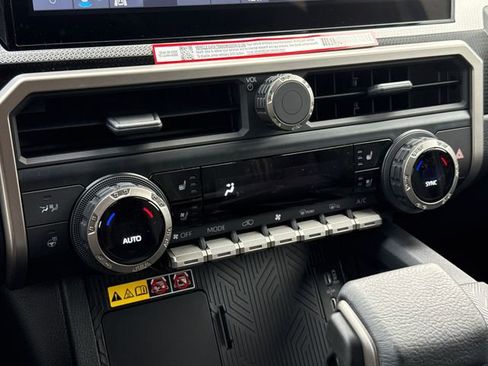New 2026 Toyota 4Runner Limited AWD/4WD image 27