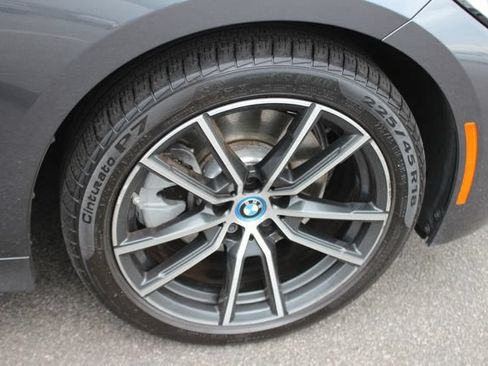 Used 2022 BMW 330e xDrive w/ Driving Assistance Package AWD/4WD image 37