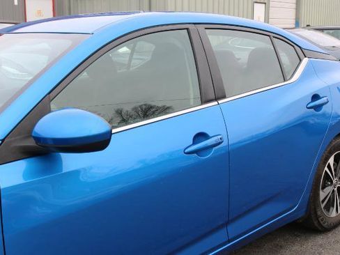 Used 2022 Nissan Sentra SV FWD image 5