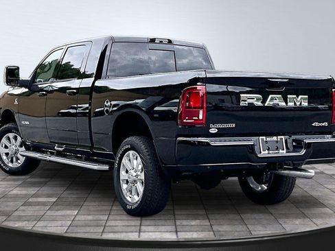 New 2026 RAM 2500 Laramie AWD/4WD image 4
