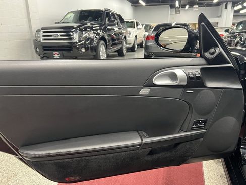 Used 2007 Porsche Cayman S image 22