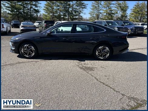 New 2026 Hyundai Sonata SEL FWD image 4