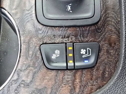 Used 2023 GMC Acadia Denali w/ Trailering Package AWD/4WD image 26