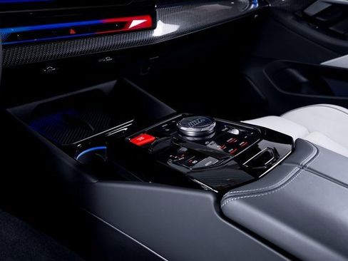 Used 2025 BMW M5 w/ Carbon Package image 33