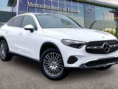 Certified 2026 Mercedes-Benz GLC 300 4MATIC image 1