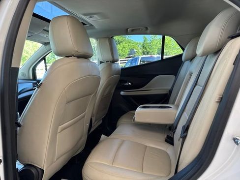 Used 2019 Buick Encore Essence w/ Experience Buick Package AWD/4WD image 31