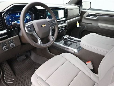 New 2026 Chevrolet Silverado 1500 LTZ w/ LTZ Premium Package image 17