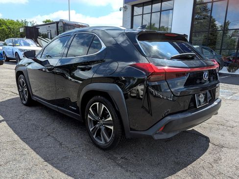 Used 2020 Lexus UX 250h w/ Premium Package image 11