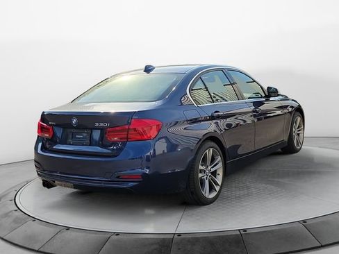 Used 2017 BMW 330i xDrive Sedan AWD/4WD image 5