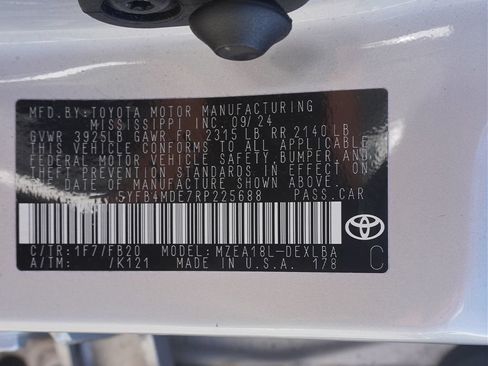 Used 2024 Toyota Corolla LE FWD image 38