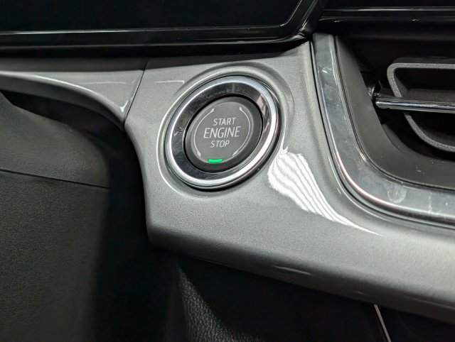 New 2026 Chevrolet Trax LT w/ Sunroof Package FWD image 20