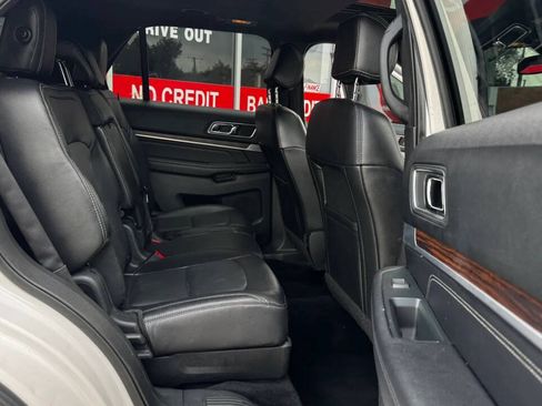 Used 2016 Ford Explorer Limited w/ Equipment Group 301A AWD/4WD image 20