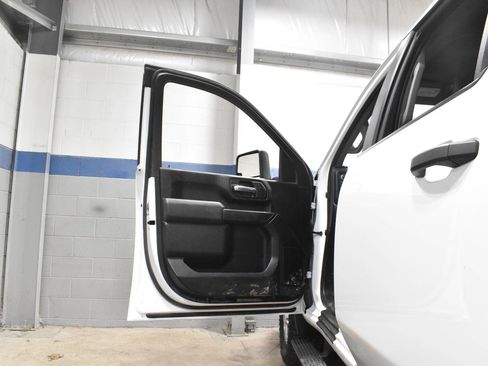 Used 2022 Chevrolet Silverado 2500 W/T w/ WT Convenience Package AWD/4WD image 8