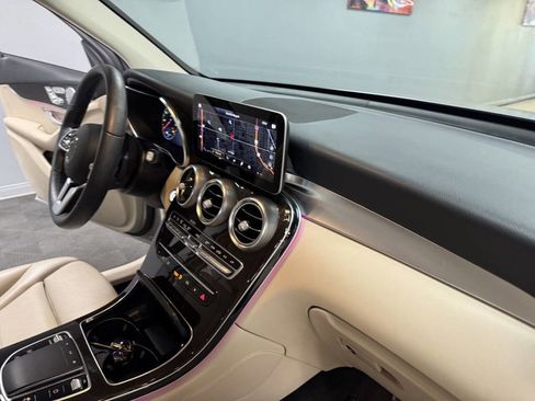 Used 2020 Mercedes-Benz GLC 300 GLC 300 image 56