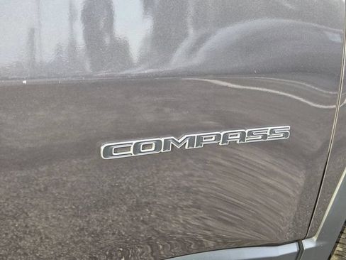 Used 2019 Jeep Compass Limited AWD/4WD image 11