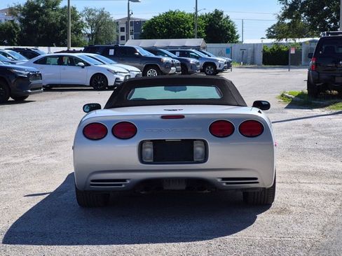 Used 1998 Chevrolet Corvette Convertible w/ Memory Pkg RWD image 6