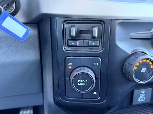 Used 2025 Ford F250 XLT image 16