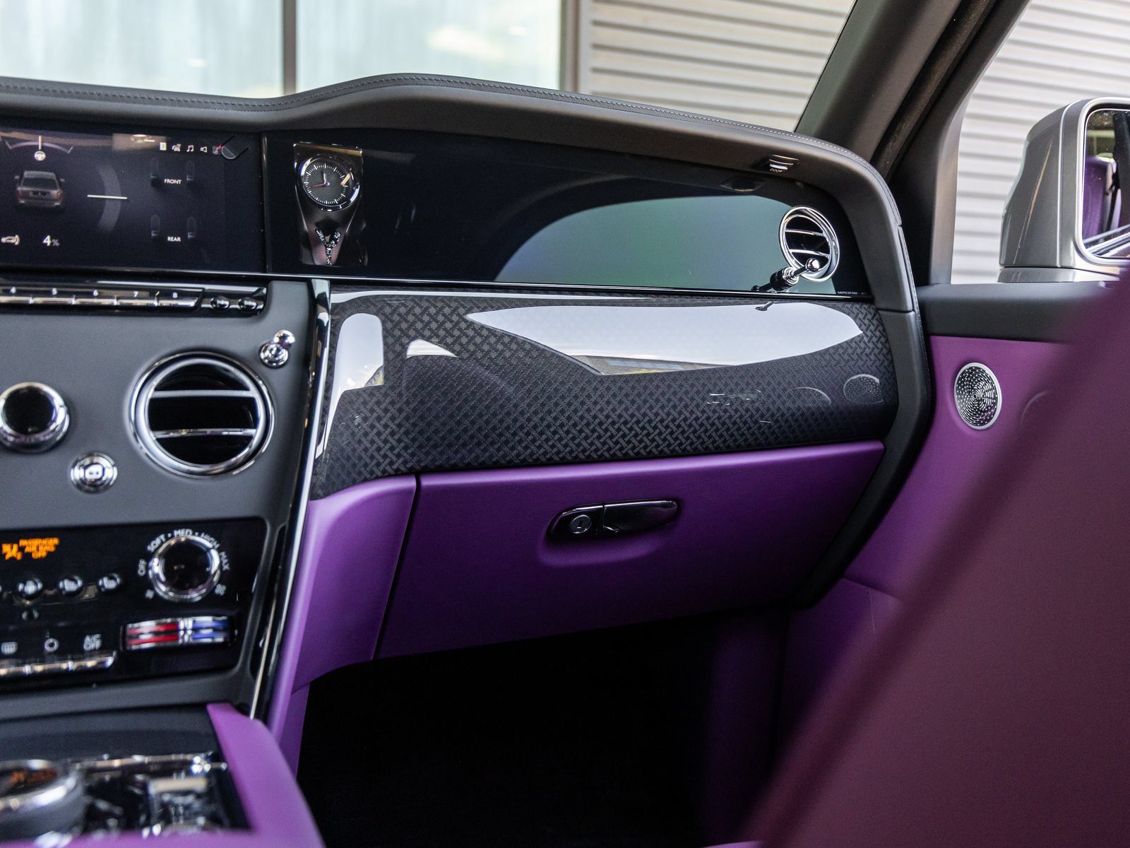 New 2027 Rolls-Royce Cullinan Black Badge AWD/4WD image 41