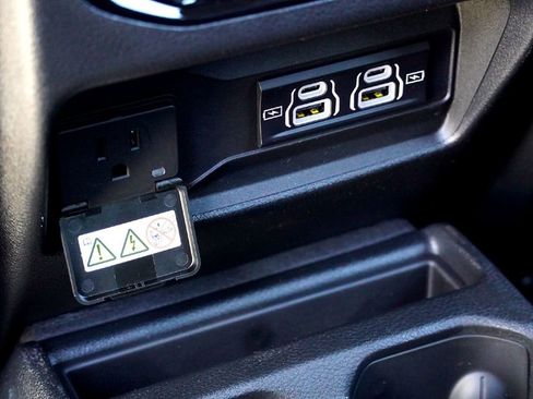 New 2025 Jeep Grand Cherokee L Altitude image 28