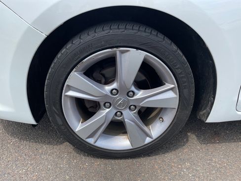 Used 2014 Acura ILX w/ Premium Package FWD image 27